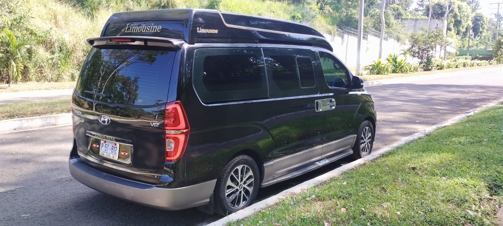 Microbús para viajes en El Salvador
